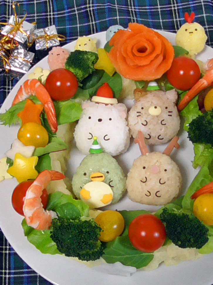 クリスマスサラダ♥すみっコぐらしデコご飯の画像