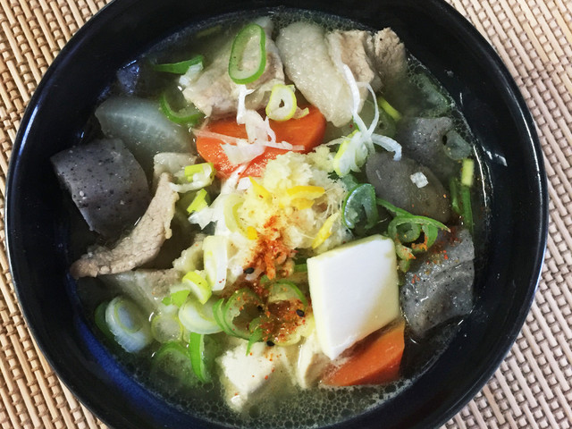 うちの深夜食堂風豚汁 レシピ 作り方 By 異風人 クックパッド 簡単おいしいみんなのレシピが349万品