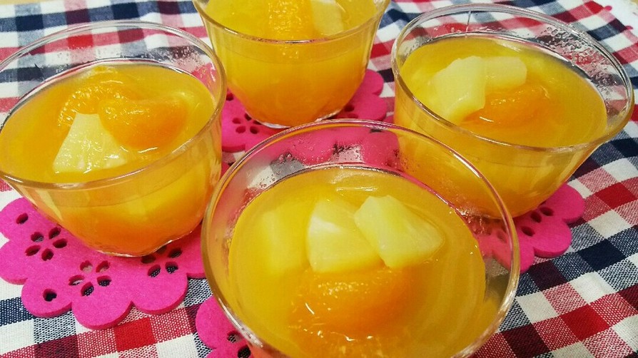 オレンジジュースのゼリーの画像