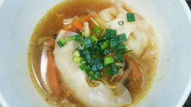 ピリ辛☆水餃子の食べるスープの写真