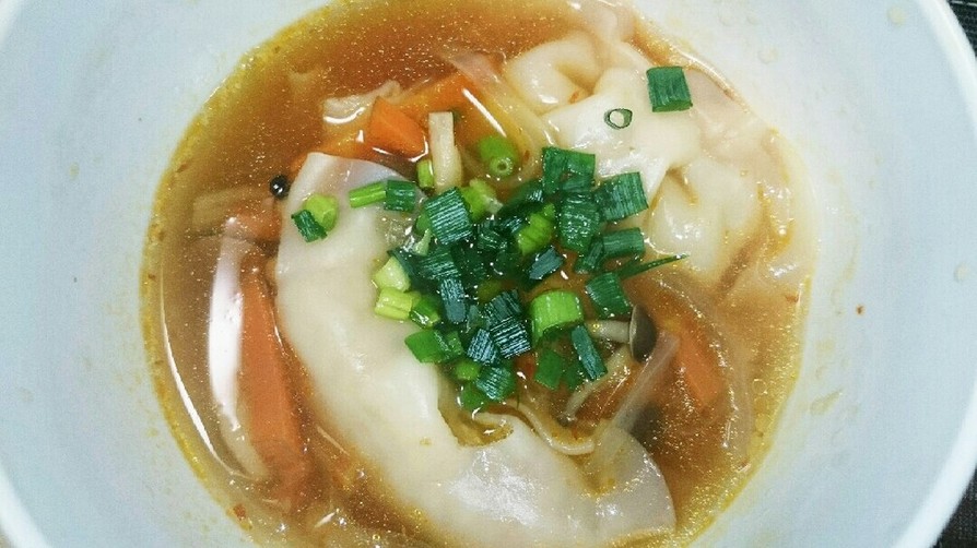ピリ辛☆水餃子の食べるスープの画像