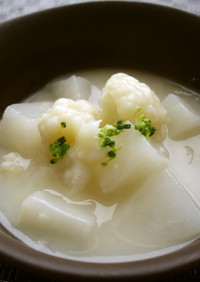 【京都丹波】かぶらとカリフラワーのスープ