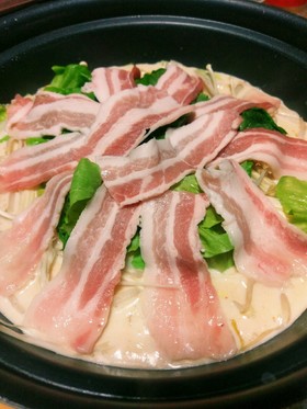 ☆ダシダで作る野菜たっぷりピリ辛豆乳鍋☆