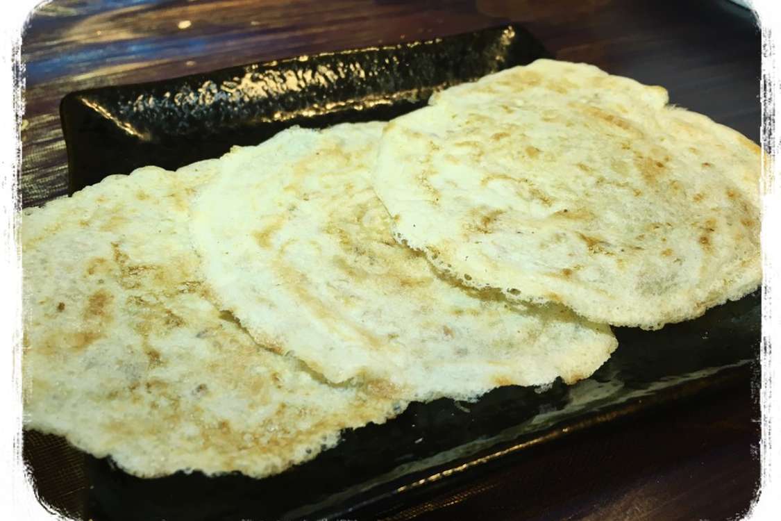 小麦粉で薄焼き煎餅 レシピ 作り方 By Cook 244 クックパッド 簡単おいしいみんなのレシピが379万品