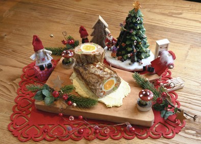 クリスマスケーキ風★ミートローフの写真