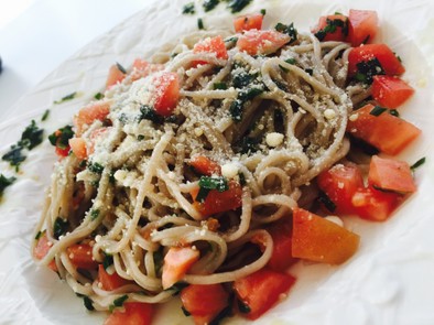 【超簡単】にらとトマトのイタリアン蕎麦の写真