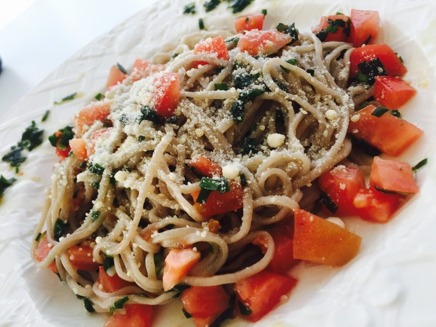 【超簡単】にらとトマトのイタリアン蕎麦の画像