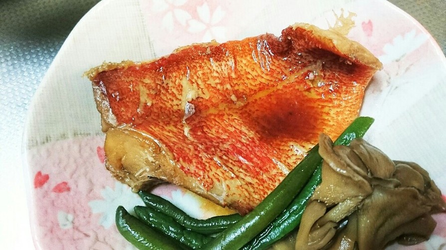 フライパンで！簡単冷凍赤魚の煮付け♪の画像