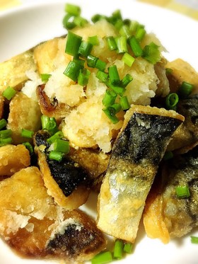 塩鯖の竜田揚げ、おろしポン酢でさっぱりと