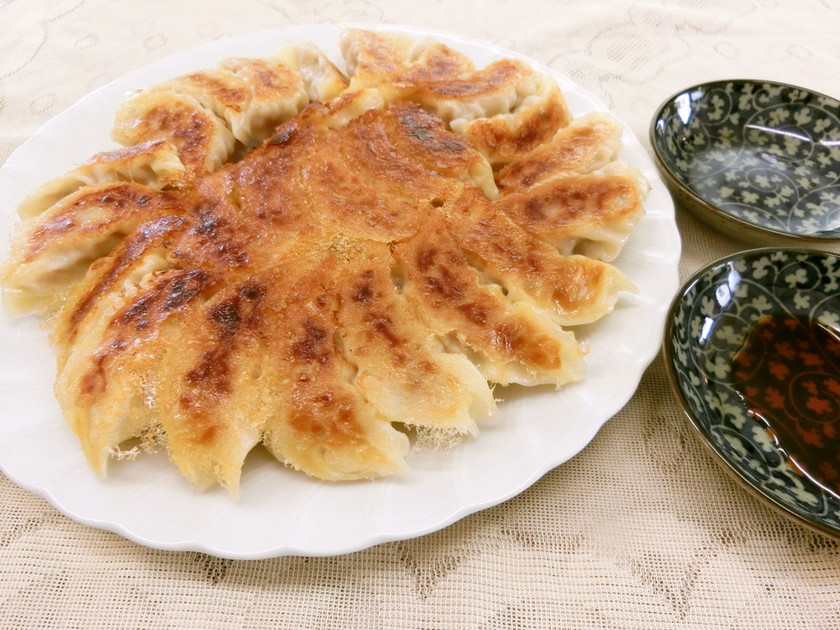 羽根つき餃子 by よりみち♪ 【クックパッド】 簡単おいしいみんなのレシピが351万品