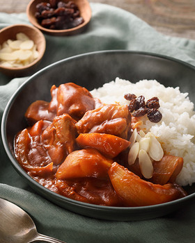 野菜ジュースでコク旨に!濃厚無水カレー