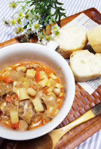 レンチンでお豆と里芋の食べるトマトスープ