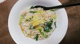 余ったそぼろ肉で★中華風味お粥!