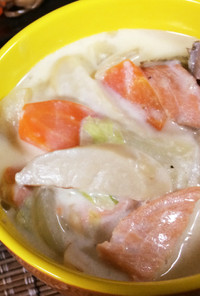 簡単☆鮭と白菜のシチュー