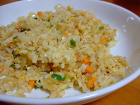 マヨで炒める☆簡単パラパラチャーハン