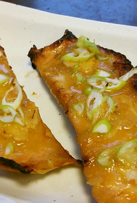 秋鮭のにんにく味噌漬け焼き。