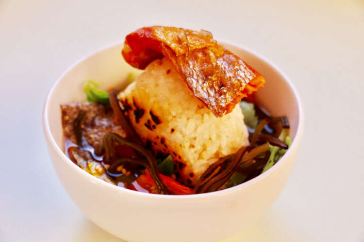 食戟のソーマ風おにぎり茶漬け レシピ 作り方 By カシさん クックパッド 簡単おいしいみんなのレシピが367万品