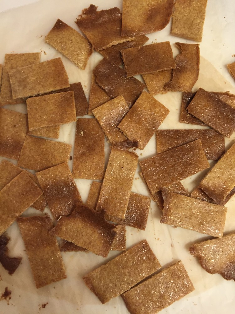 大豆粉とふすまの薄焼きクッキーの画像