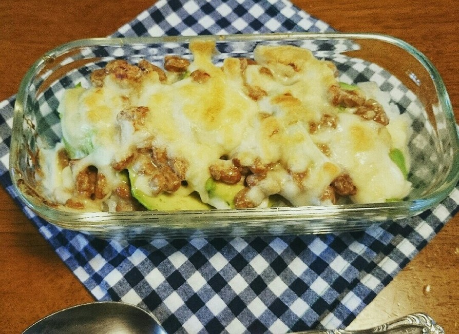 簡単美味しい☆アボカド納豆マヨチーズご飯の画像