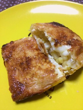 【簡単】さくさくお揚げのコーンチーズ焼き