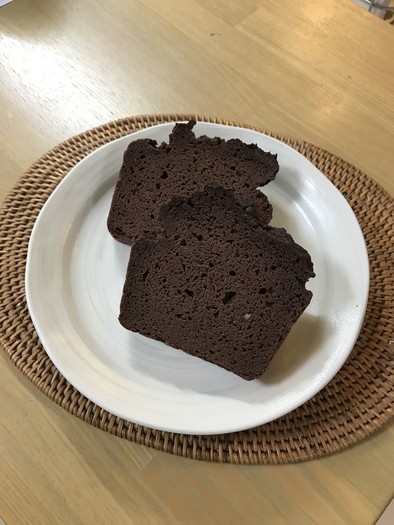 おからパウダーのココアパウンドケーキの写真