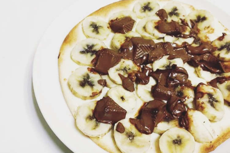 簡単 チョコバナナピザ デザートピザ レシピ 作り方 By Anne36 クックパッド 簡単おいしいみんなのレシピが354万品