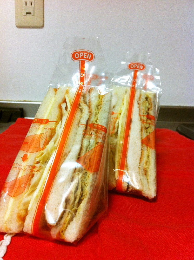 絶対美味い 満腹 クラブサンドイッチの画像