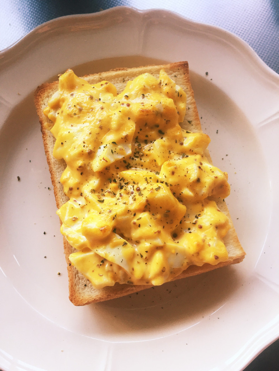 簡単とろり卵トースト♥モーニングランチにの画像