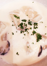 グルテンフリー里芋と牡蠣のホワイトスープ