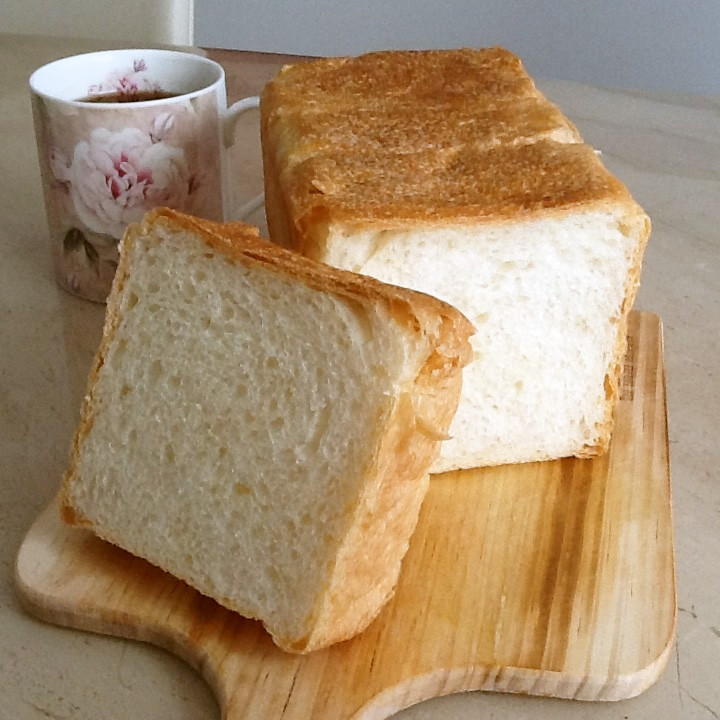 デニッシュ食パン風の美味しい食パンの画像