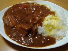 トロットロ!柔らか豚バラカレー。
