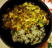 納豆チーズオムレツ丼の写真