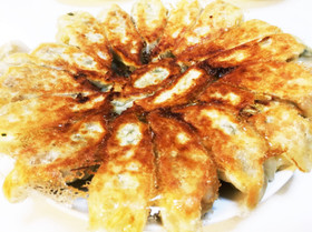 間食にぴったりの羽根つき餃子