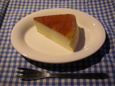 1台800kcalのスフレチーズケーキの写真