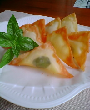 大葉＆バジル☆チーズの揚げワンタンの画像