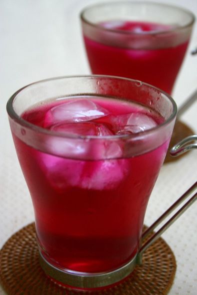 赤紫蘇ジュースの写真