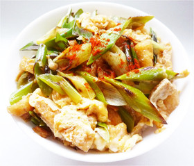 九条ねぎと油揚げのきつね丼