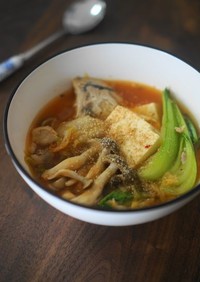鯖とキムチのチゲ風スープ
