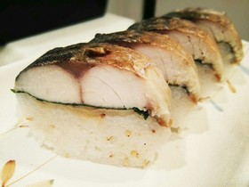 塩サバフィレで★簡単★焼きさば寿司♪