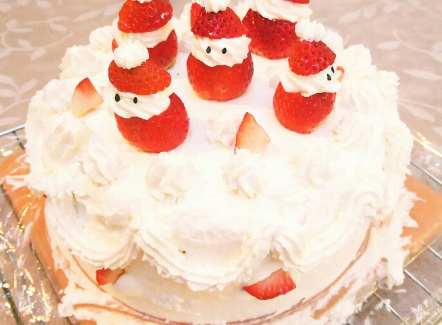 イチゴサンタのクリスマスケーキ♪の画像