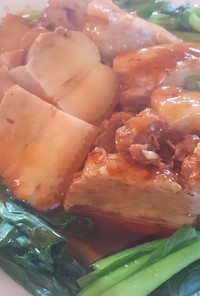 トンポーロー（中華風豚バラ肉の角煮）