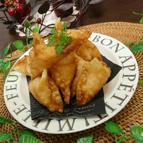 材料3つ♡簡単♪明太ポテサラサモサ風