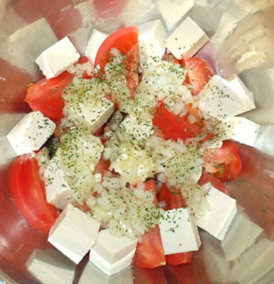 塩豆腐とトマトのサラダ♪簡単の写真