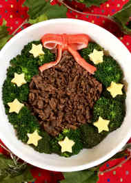キャラ弁 クリスマスツリーのそぼろ弁当
