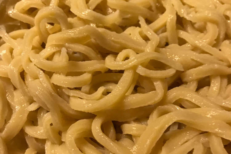 太麺好きにはたまらない ぷりぷりの中華麺 レシピ 作り方 By Coccotama クックパッド 簡単おいしいみんなのレシピが352万品