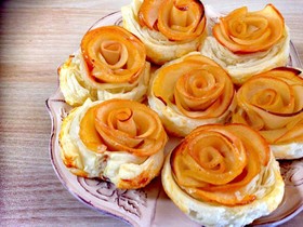 かんたん!巻きバラのミニアップルパイ