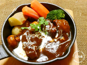 炊飯器で簡単♪とろける牛タンシチュー