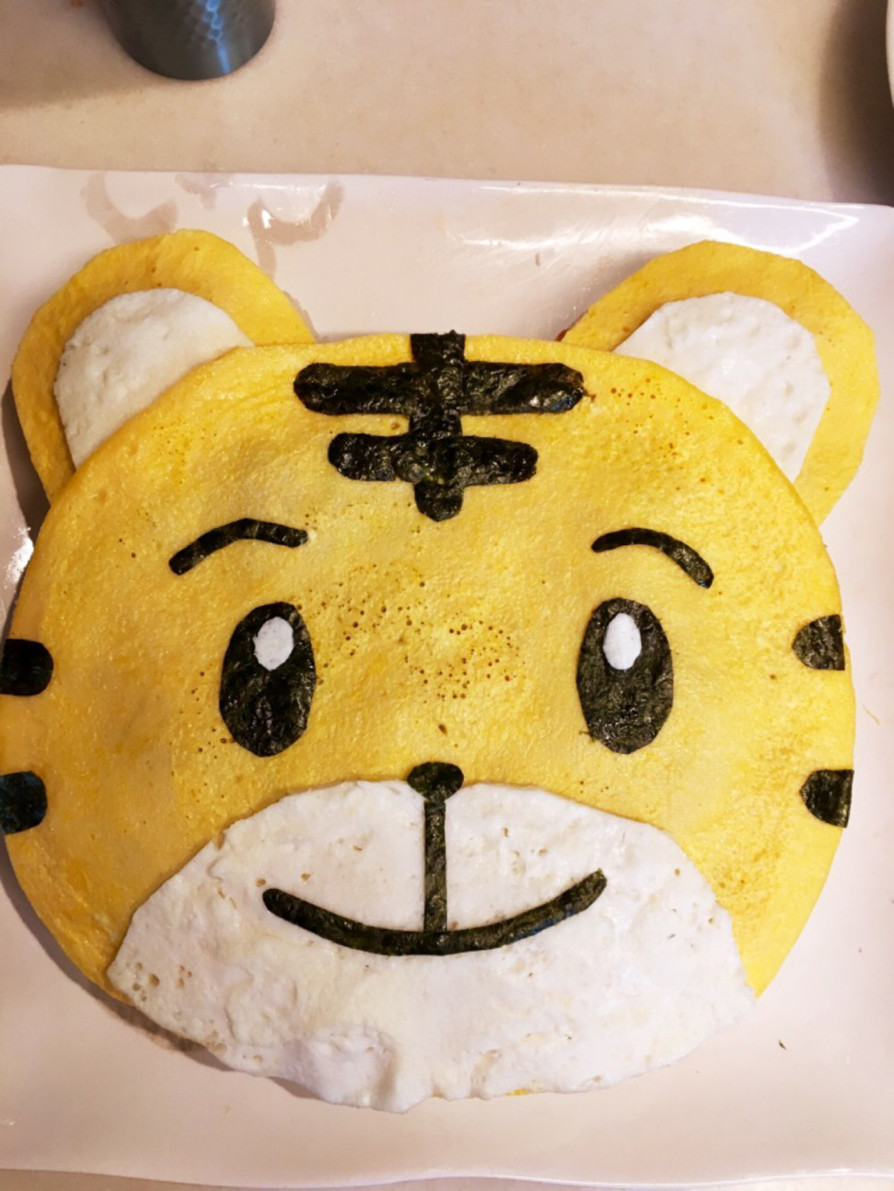 お誕生日に♪しまじろうの寿司ケーキの画像