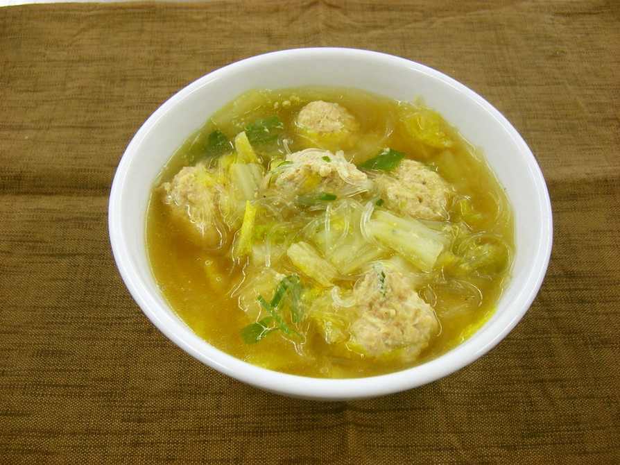 白菜と鶏団子のスープ煮の画像