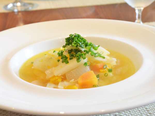 根菜のミネストローネ 生姜風味